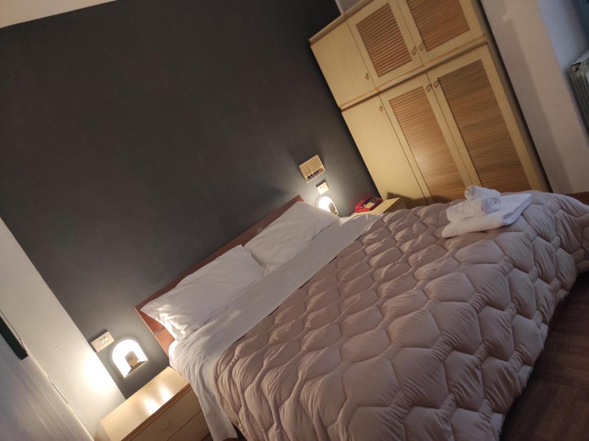Hotel Centrale К'юзі Номер фото